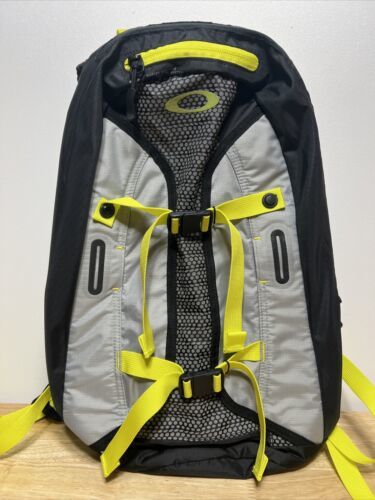 OAKLEY Backpack Hiking ALL Magnetic Straps RARE Light Weight Hi Vis Functional - $68.76