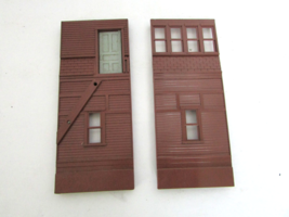 HO Plasticville Switch Tower 2 Brown Sides Only 1 grey door    PR - $2.80