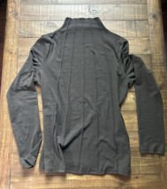 Womens Black Ribbed Long Sleeve Shirt Size Large - NEW! - $12.00