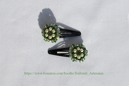 Green beaded rosette clip hairpins / Horquillas clip rosetón verde de ab... - $32.40