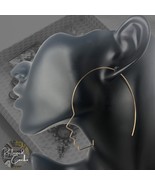 Womens Gold Side Face Profile Silhouette Lightweight Wire Hook Earrings ... - $16.47 CAD