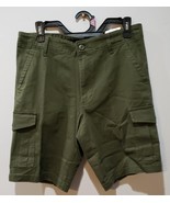 George Men&#39;s Cargo Shorts, 10.5&quot; Inseam Military Green Size 46 - $33.11 CAD