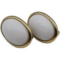 Vtg Crown Trifari White Cabochon Gold Tone Oval Button Clip On Stud Earrings - £14.61 GBP