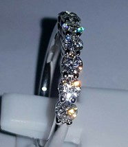 925 Sterlingsilber 14K Weiß Vergoldet Ewigkeit Hochzeit Moissanit Ring, - £85.13 GBP