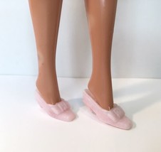 Vtg Barbie Francie Clone Dolls ~ Pastel Pink Shoes Marked HK for Hong Kong - £8.43 GBP