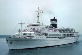 SL0576 - British India Steam Nav Liner - Uganda off shore - photograph 6x4 - $2.80