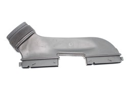 06-13 BMW E90 E91 E92 E93 328I ENGINE AIR INTAKE DUCT E5877 image 5