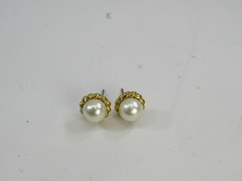 Vintage Faux Pearl Stud Pierced Earrings Gold Tone 51384 Goldtone - $12.86
