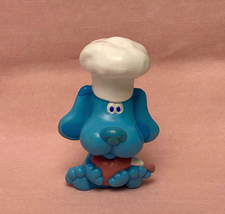 Blue&#39;s Clues PVC figure plastic cake topper Blue in chef hat vintage 1999 Viacom - £6.28 GBP