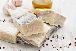 CODFISH SALTED Dry 1.10 lbs Portuguese Dried Bacalhau 500g 17.64Oz Cod Fish - £18.50 GBP