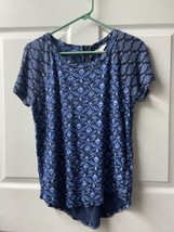 Lucky Brand Short Sleeved T Shirt Womens Small Zip Back Blue Floral Back Zip - £10.76 GBP
