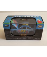 Snoopy Peanuts #24 Jeff Gordon 2000 Nascar 1:64 Dupont Revell New in Box ! - $30.06 CAD