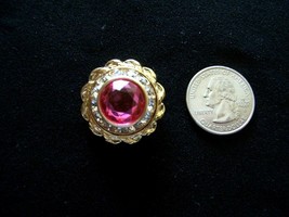 4 Hot Pink Crystal Rhinestone Accent Goldtone Setting Buttons 1 1/16″ In Size - £23.37 GBP