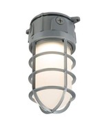 Cooper Halo VT1730 Outdoor Vapor Tight Wall or Ceiling Mount LED Floodlight - $1,111.78 MXN