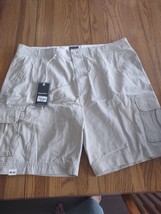 Architect Size 42W Khaki Shorts - £19.45 GBP