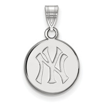 SS MLB  New York Yankees Small NY Disc Pendant - $40.92