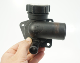 2003-2005 ford thunderbird tbird 3.9L V8 Thermostat Housing with Cap - £58.99 GBP