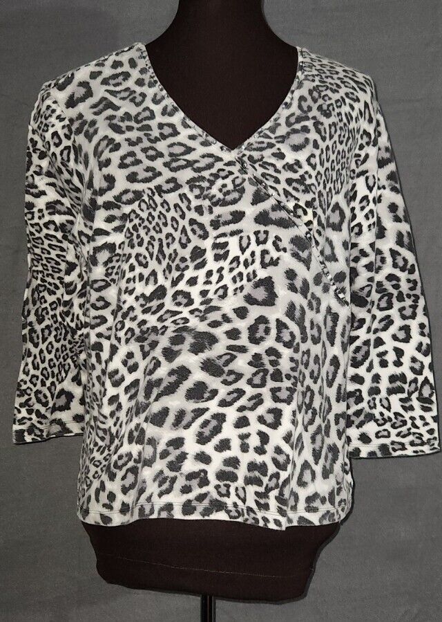 Ruby Rd Sz XLP Black White Gray Leopard Print Sleeve Embellished Knit Fa... - $14.95