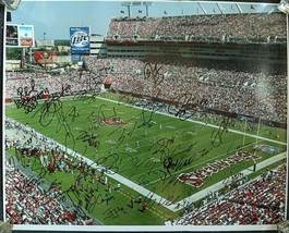 Signed by 31 (Thirty One !!!) TAMPA BAY BUCCANEERS   NFL  13&quot;x 18&quot; Photo... - £77.86 GBP