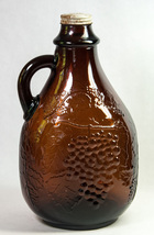 Mayfield Half Gallon Grape Vine Brown Glass Bottle Jug w MKR Cap - $14.99