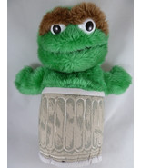 Vtg Playskool Oscar ther Grouch Trash Can Sesame Street Puppet Plush 80&#39;s - $23.20 CAD