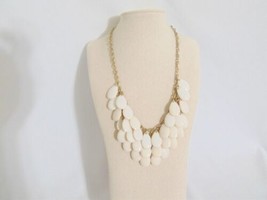 Department Store 18&quot; Gold Tone Cream Teardrop Beaded Bib Necklace C683 $28 - $14.39