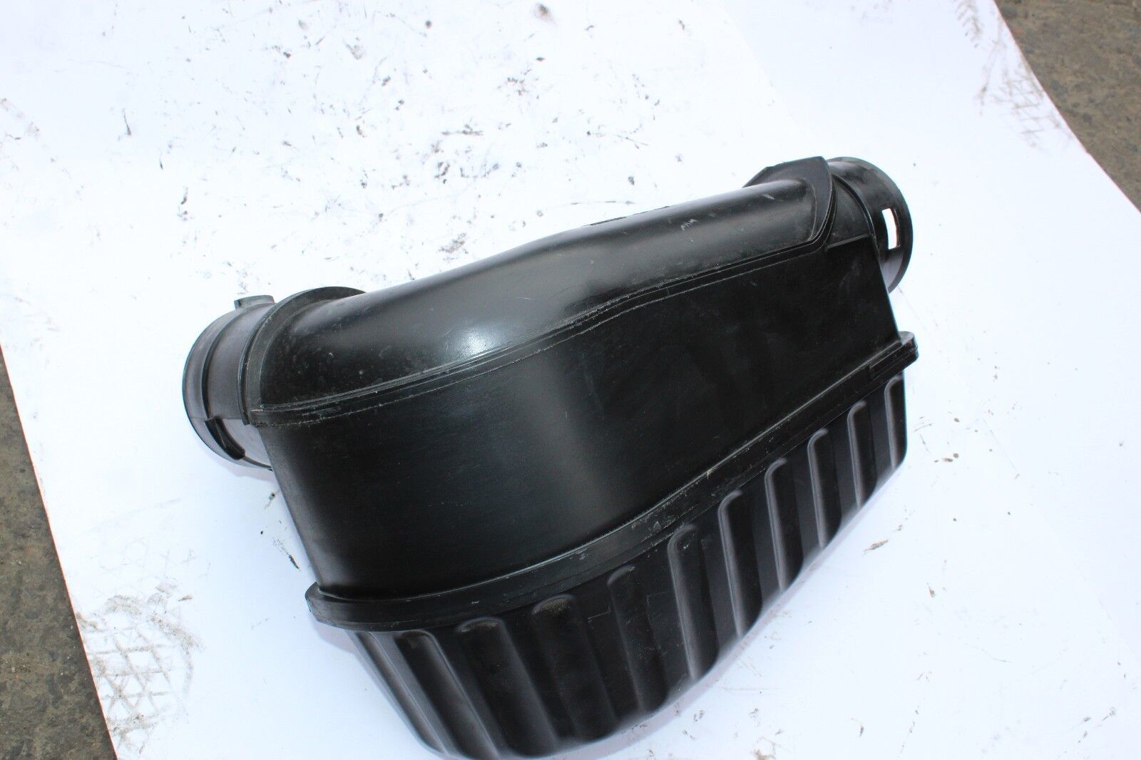 2008-2010 MINI COOPER AIR DUCT INLET R1821 - $77.39