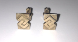 Vintage Gold Colored Backwards “S” Pattern Pair Of Cuff Links - £5.33 GBP