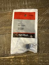 RadioShack 6-Amp Mini Flat Lever Switch - $162.68 MXN