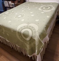 Vintage Flower Power Coverlet 70x88 Lovely Sage Green - £33.63 GBP