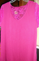 Derek Heart Plus Red Floral S/Sleeve Stretch  &quot;V &quot; Neck Delicate Tank to... - $7.50