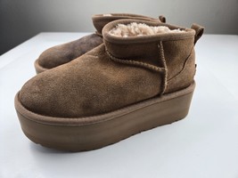 UGG Women&#39;s Classic Ultra Mini Platform Boot, size 7 - $103.95