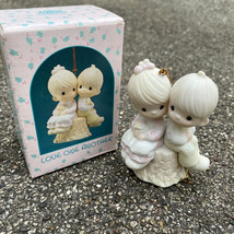 1989 Precious Moments Hanging Ornament Love One Another #522929 Vase Stamp - £8.33 GBP