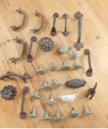30 Cast Iron Drawer Pulls Knobs *ISSUES READ DESCRIPTION* Handles Resell... - $495.94 MXN