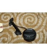 2003-2007 INFINITI G35 COUPE GAS CAP TWIST LOCK K8078 - $53.08 CAD