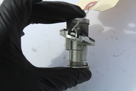 2009-2013 TOYOTA MATRIX TRUNK LID LOCK CYLINDER **NO KEY** K828 image 5