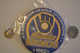 Brewers Vintage pinback 3 1/2&quot; 1982 World series - £11.79 GBP