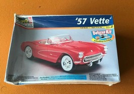 &#39;57 Vette Corvette Monogram Revell 1:24 Mode Deluxel Kit 85-6669 - £11.23 GBP