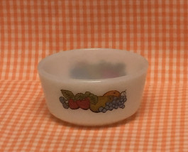 Vintage Anchor Hocking ramekin Nature&#39;s Bounty fruit design custard cup - £2.39 GBP