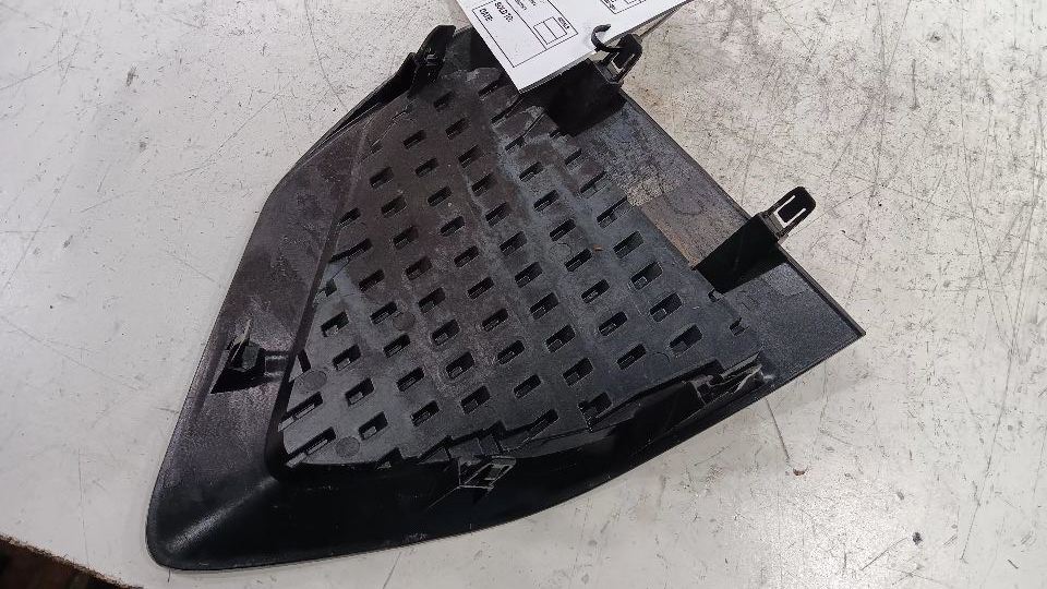 Nissan Maxima Front Bumper Fog Light Insert Trim Bezel Right Passenger S... - $81.84