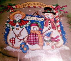 Dimensions 8578 Snow Family Holiday Counted Cross Stitch 1998 Victoria H... - $32.37