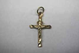 Fine 14K Yellow Gold Diamond Cut Jesus Christ Crucifix Cross Pendant Charm 1.6gr - £92.29 GBP