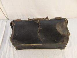 Vintage Leather Old Time Medicine Doctors Carrying Bag Black Very Worn 3... - $103.49