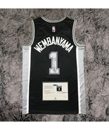 Victor Wembanyama SIGNED &#39;Roy 24&#39; Spurs NBA #1 Signature Jersey/Shirt + ... - $3,058.34 MXN