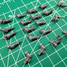 Space Marine Arms BITS ( x21 ) Assorted Poses Actions Warhammer 40k - $7.03