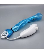 Official OEM White Nintendo Nunchuck for Nintendo Wii and Wii U - $270.90 MXN