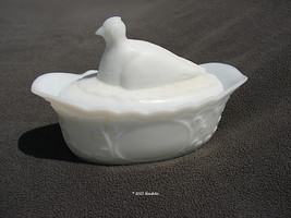 1890s Dove Covered Mustard Container Milk Glass Eagle Glass Company - £5.58 GBP
