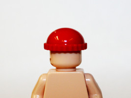 Minifigure Knit Red Cap Hat Bulk Block - $69.75 MXN