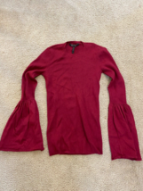 NWT BCBG MaxAzria Beet Red Maroon Knit Peplum Top Blouse Flare Sleeve Sz Small - £14.04 GBP