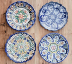 FOUR Melamine Dinner Plates 10&quot; 4 Patterns Lovely Set - £31.45 GBP